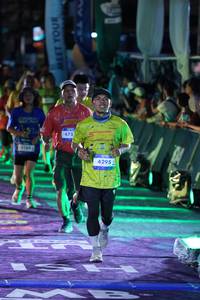 BIB: 475, 4295
                            <button type="button" onclick="openModal(26224231)" class="btn btn-primary btn-sm float-right btn-popup" data-toggle="modal" data-target=".modal-high-quality">
                        <i class="fas fa-shopping-cart"></i> Add to Cart
                    </button>
                                            <button type="button" onclick="isThisMe(26224231, true)" class="btn btn-success btn-sm float-right btn-popup btn-isme hidden" data-toggle="tooltip" data-placement="bottom" title="นี่คือรูปของคุณใช่ไหม คลิกที่นี่เพื่อเอาเข้าอัลบั้ม">
                        <i class="fas fa-plus"></i> Add to album
                    </button>
                    <button type="button" onclick="isThisMe(26224231, false)" class="btn btn-warning btn-sm float-right btn-popup btn-isnotme hidden">
                        <i class="fas fa-ban"></i> Remove from album
                    </button>